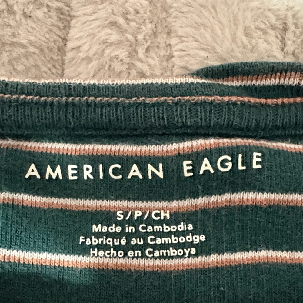 American Eagle Outfitters Green and Cream Striped Tee SM359 - Picture 5 of 5